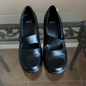Dansko Black Heels (39.5/9)